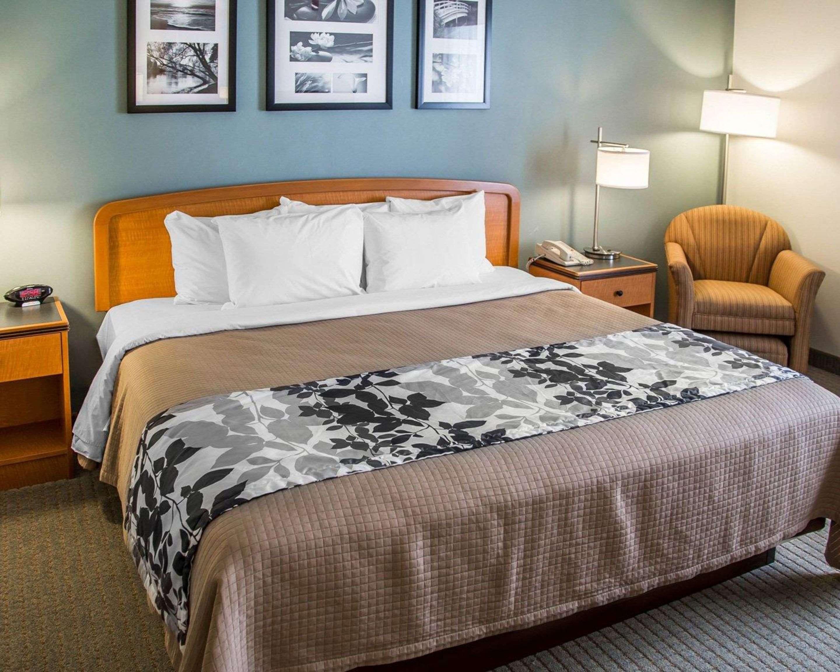 Sleep Inn & Suites Davenport - Quad Cities Екстер'єр фото