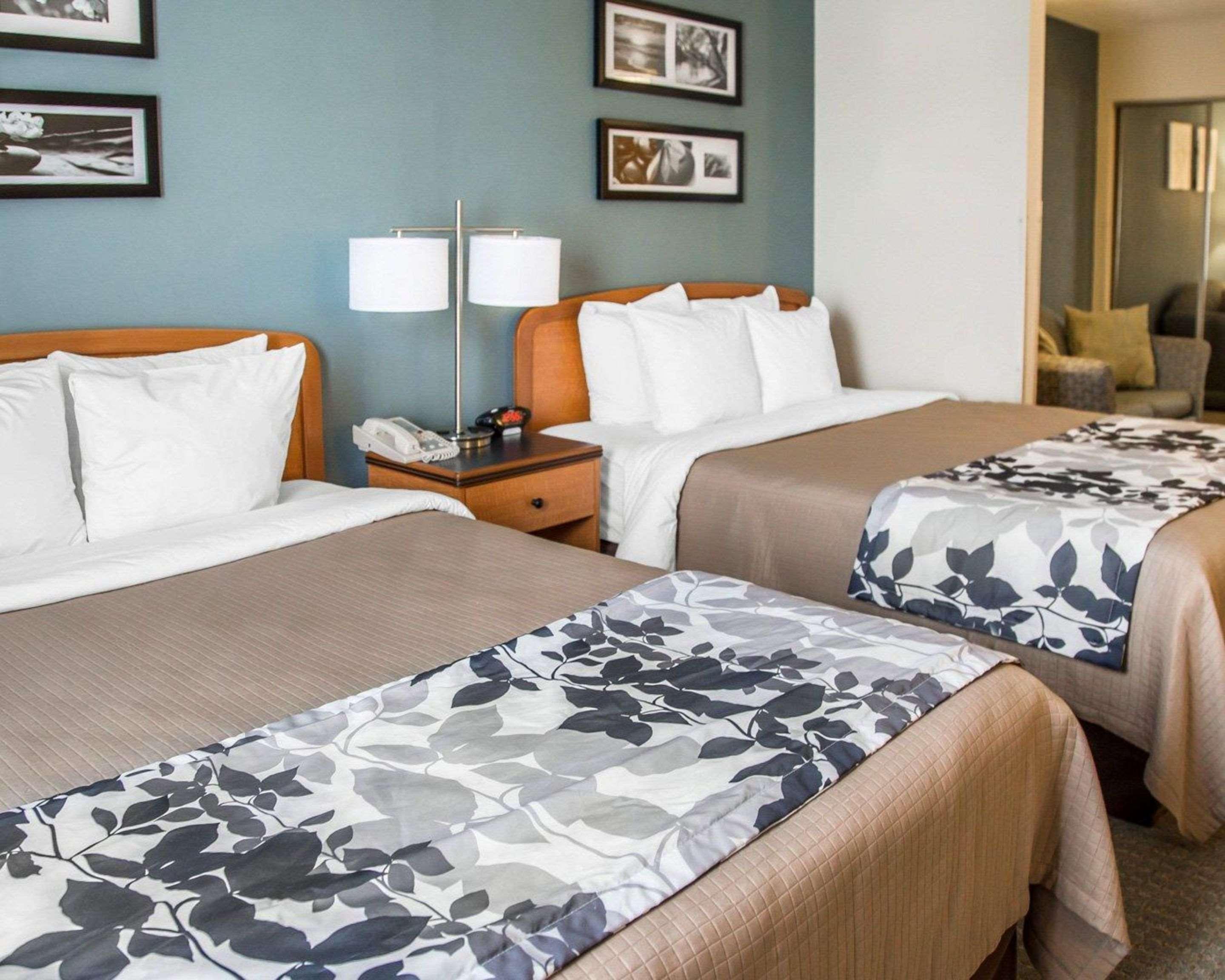 Sleep Inn & Suites Davenport - Quad Cities Екстер'єр фото