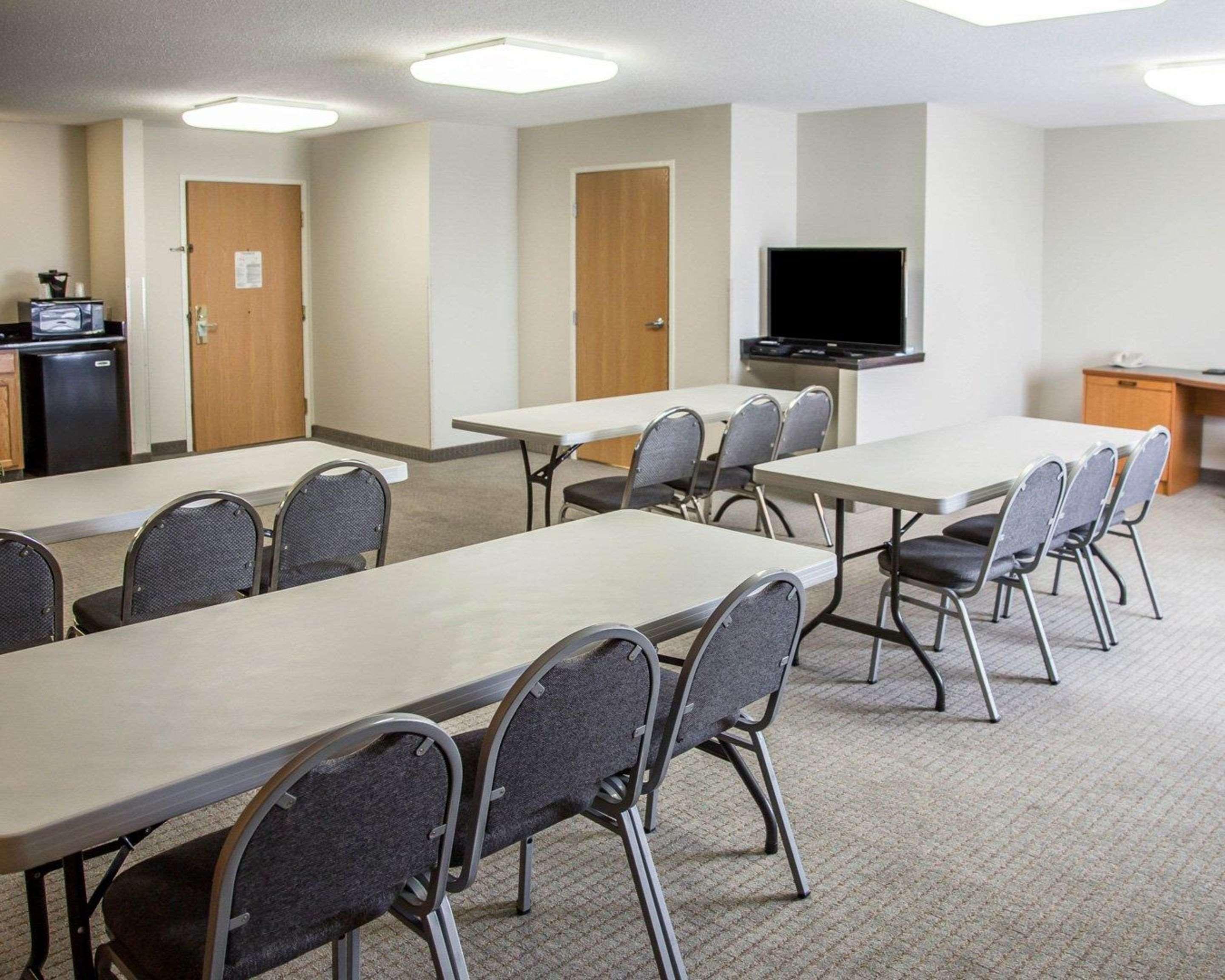 Sleep Inn & Suites Davenport - Quad Cities Екстер'єр фото