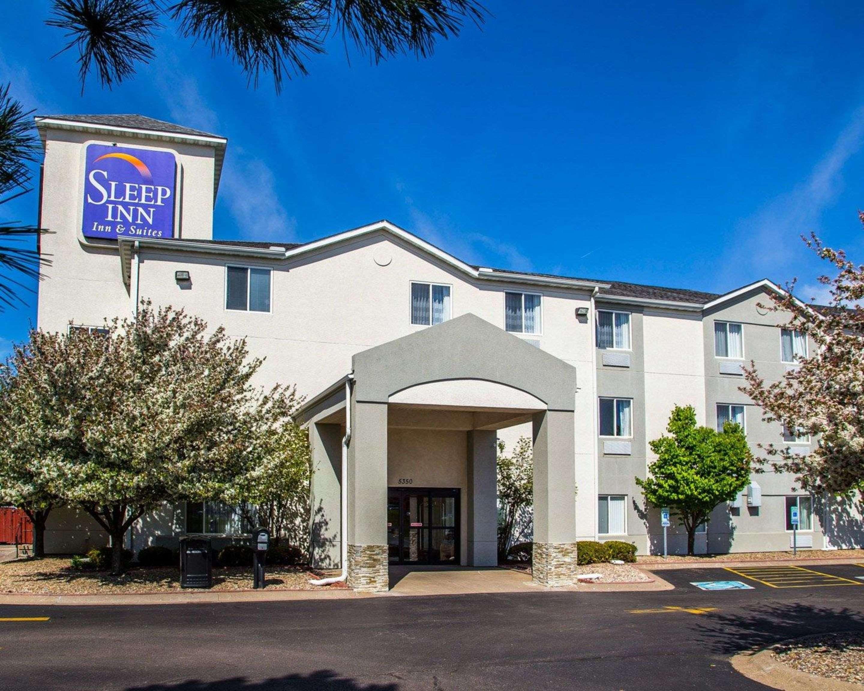 Sleep Inn & Suites Davenport - Quad Cities Екстер'єр фото