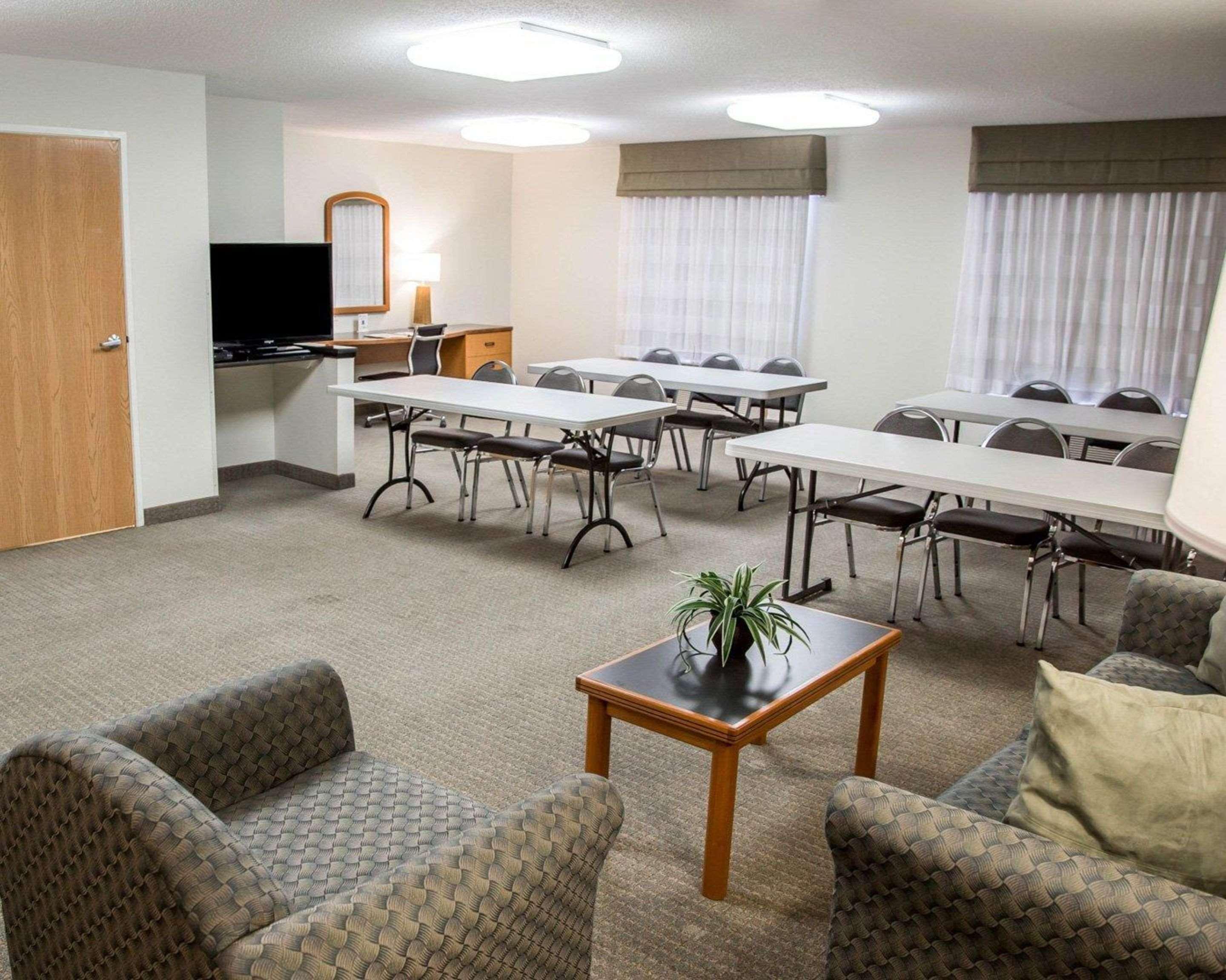 Sleep Inn & Suites Davenport - Quad Cities Екстер'єр фото